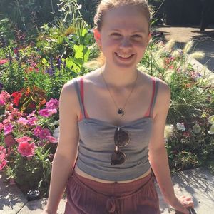 Meet your Posher, Chloe